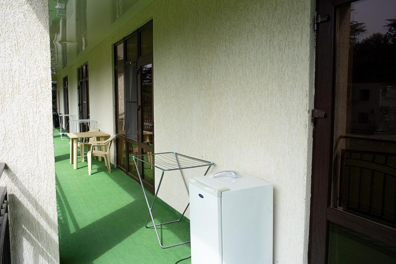 Hotel Emili Picunda Zewnętrze zdjęcie