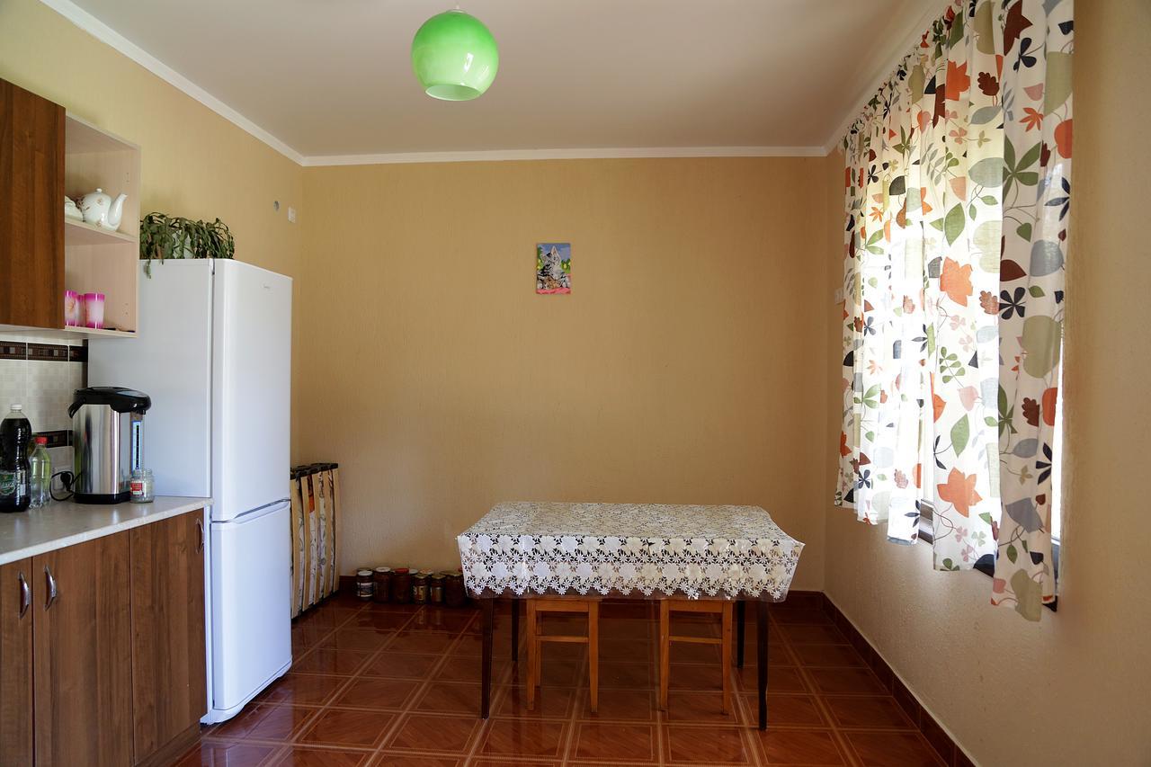 Hotel Emili Picunda Zewnętrze zdjęcie
